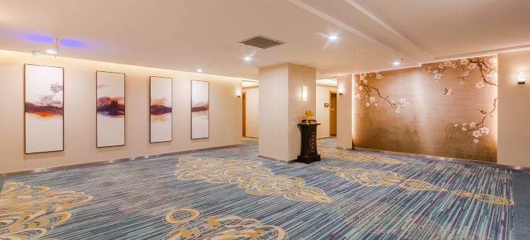 如家睿柏·云酒店(哈尔滨冰雪大世界凯利广场万达店)图片