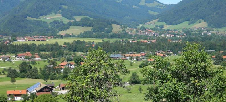 豪斯高山伽尼酒店(Hotel Garni Haus Alpine - Chiemgau Karte Inkl)图片