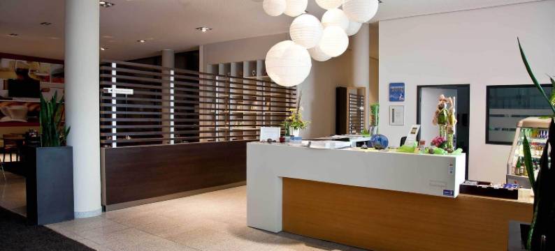 大瓦尔斯塔特商务运动酒店(Business & Conference Sporthotel Großwallstadt)图片