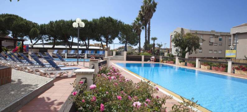 迪亚诺史波堤公寓酒店(Diano Sporting Apartments)图片