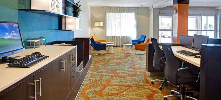宾顿多伦多万枫酒店(Fairfield Inn & Suites Toronto Brampton)图片