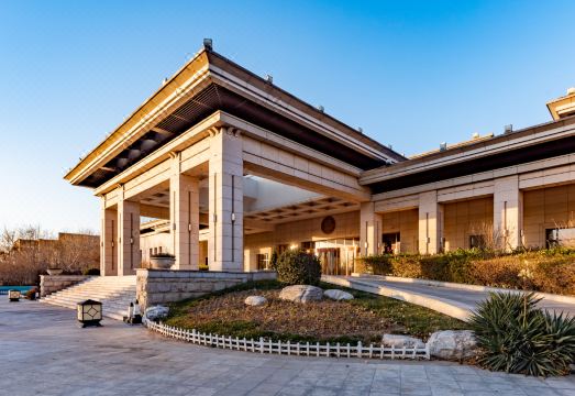 Bolong VillaHotel Overview