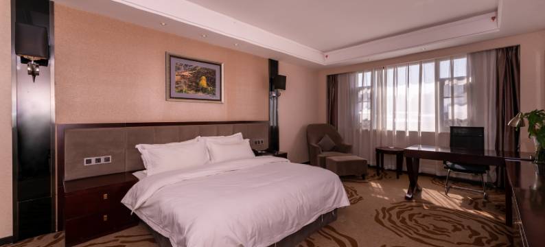 陕西华浮宫酒店(未央湖公园店)图片