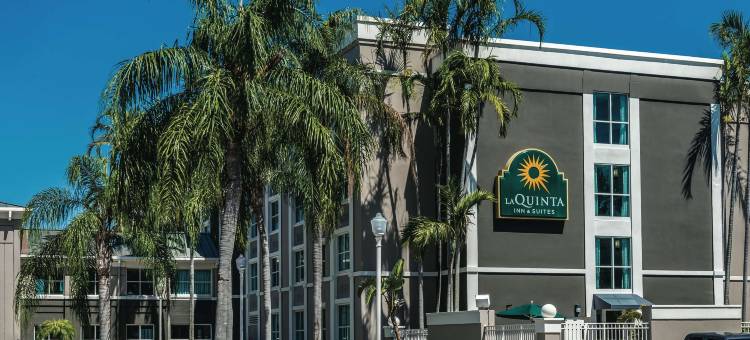 普兰特西南第六大街拉昆塔温德姆套房酒店(La Quinta Inn & Suites by Wyndham Plantation at SW 6th St)图片