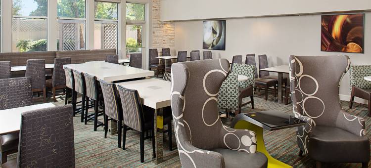 华盛顿中心盖瑟斯堡Residence Inn 酒店(Residence Inn Gaithersburg Washingtonian Center)图片