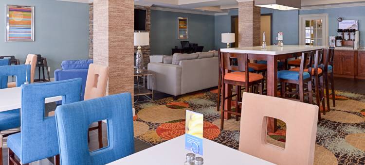 贝瑟默呗盟温德姆酒店(Baymont by Wyndham Bessemer)图片