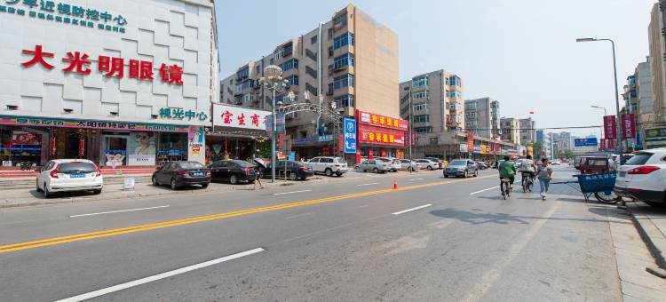 白玉兰酒店(大连瓦房店火车站商业中心店)图片