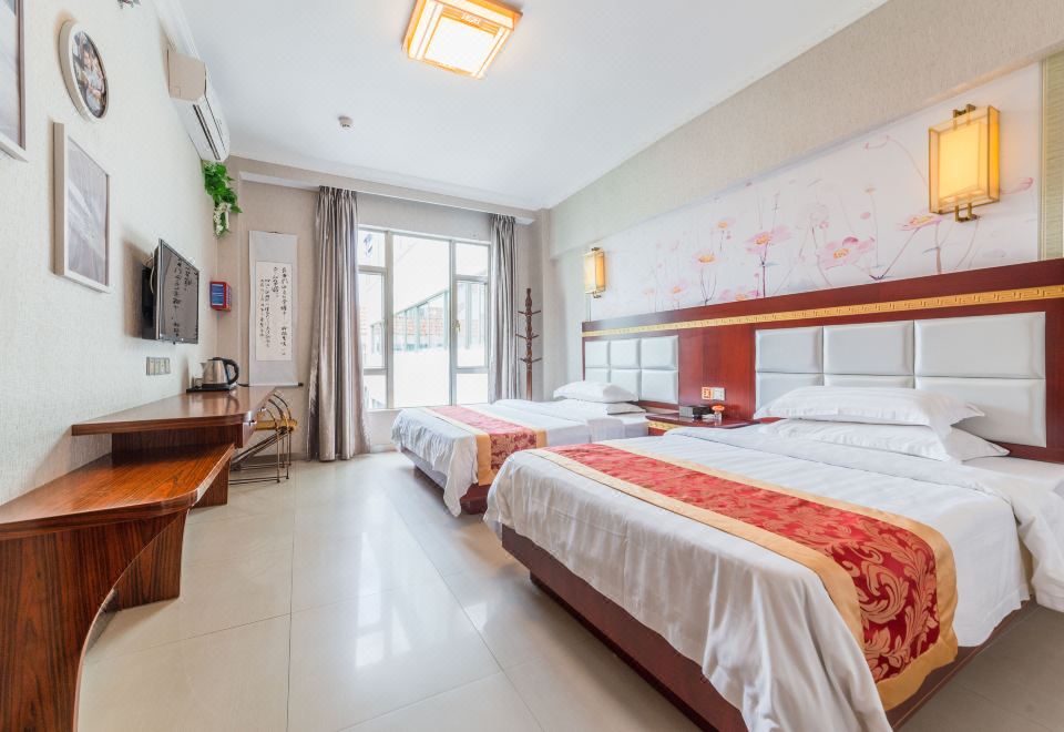 Bihaiyuntian Holiday Inn Hotel Overview