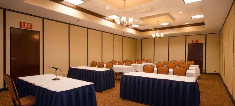 曼斯费尔德市中心品质酒店和套房(Quality Inn & Suites Downtown Mansfield)图片