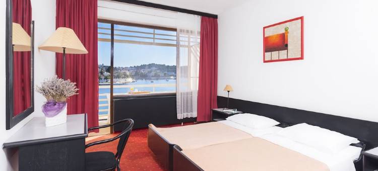 赫瓦尔德尔芬酒店(Delfin Hvar Hotel)图片