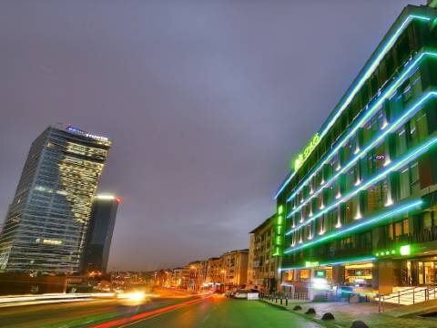 宜必思尚品伊斯坦跑波蒙第酒店