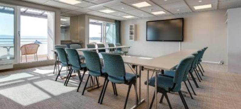 霍尔门峡湾酒店(Holmen Fjordhotell)图片