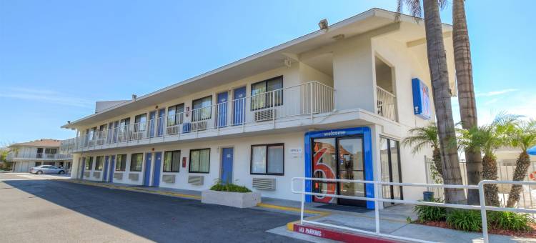 圣易西铎 - 圣迭戈边境6号汽车旅馆(Motel 6 San Ysidro, CA  San Diego Border)图片