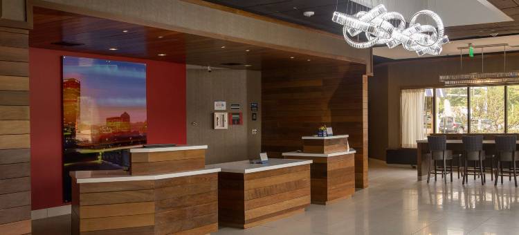 IHG假日酒店密尔沃基布鲁克菲尔德(Holiday Inn Brookfield - ​​MILWAUKEE)图片