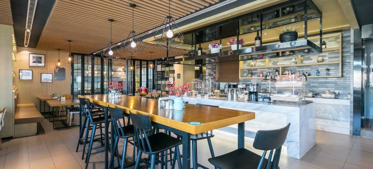 天津滨海二大街亚朵酒店图片