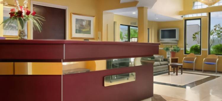 科隆内利斯-诺曼湖麦客达套房酒店(Microtel Inn & Suites by Wyndham Cornelius/Lake Norman)图片