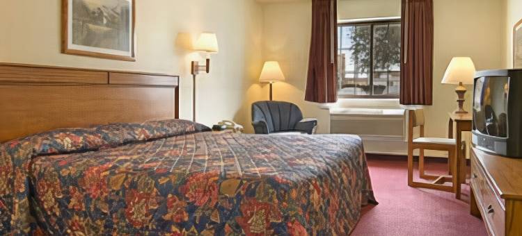 芒德城速8酒店(Super 8 by Wyndham Mound City)图片