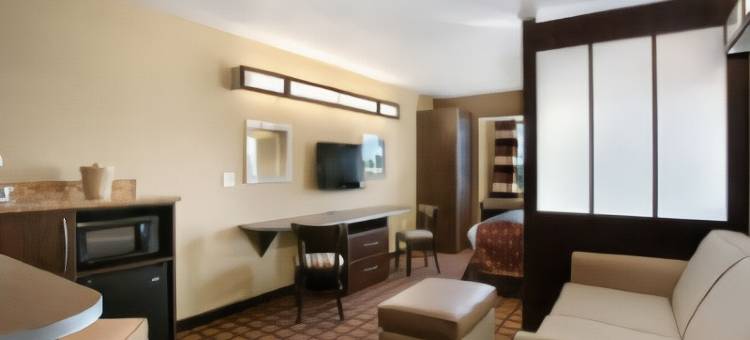 康瑟尔布拉夫斯麦客达套房酒店(Microtel Inn & Suites by Wyndham Council Bluffs/Omaha)图片