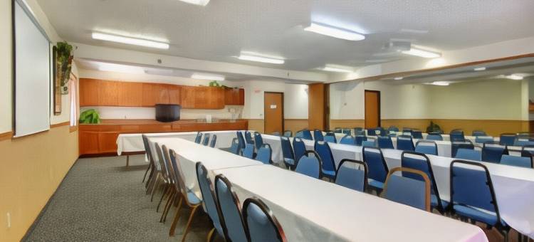 林肯北温德姆速8酒店(Super 8 by Wyndham Lincoln North)图片