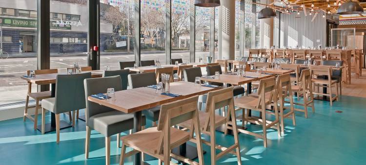 伦敦沃特卢希尔顿欢朋酒店(Hampton by Hilton London Waterloo)图片