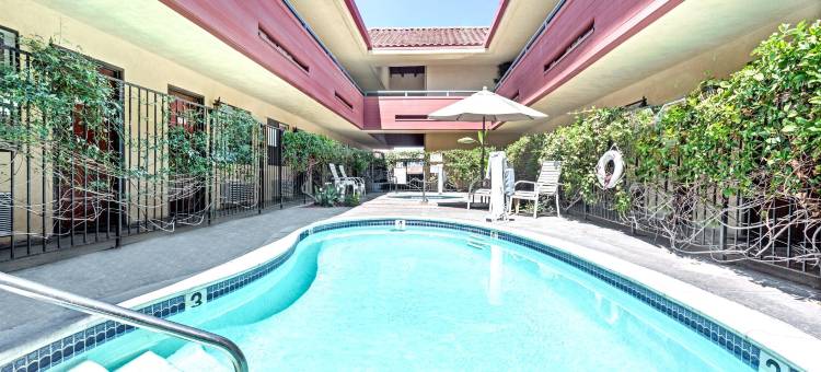 伍德兰希尔斯骑士酒店(Vantage Point Inn - Woodland Hills)图片