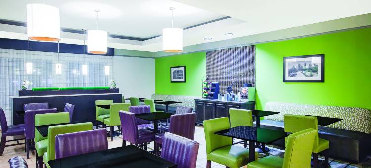 博蒙特西拉昆塔温德姆套房酒店(La Quinta Inn & Suites by Wyndham Beaumont West)图片