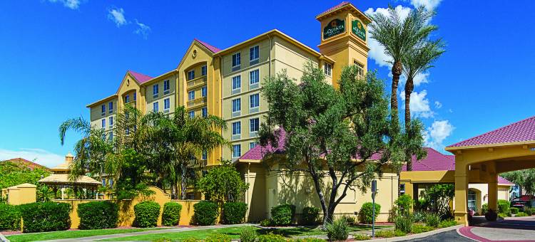 凤凰城迈措沃西拉昆塔温德姆套房酒店(La Quinta Inn & Suites by Wyndham Phoenix Mesa West)图片