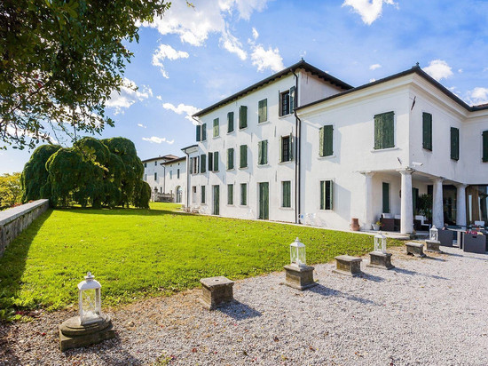 波利克莱提别墅酒店