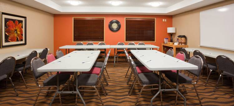 艾伯特利美吟温德姆酒店(AmericInn by Wyndham Albert Lea)图片