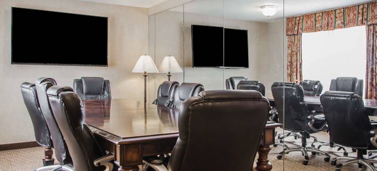 道奇堡呗盟套房酒店(Baymont by Wyndham Fort Dodge)图片