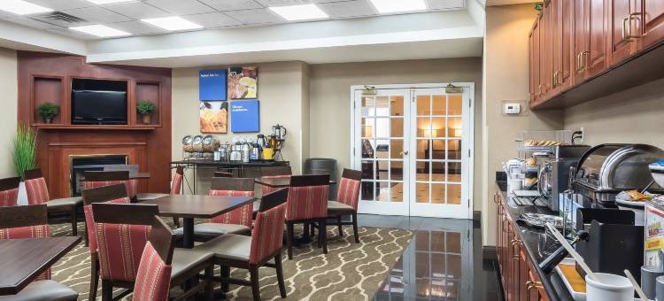 亚特兰大/斯麦纳舒适套房酒店(Comfort Inn & Suites Atlanta-Smyrna)图片