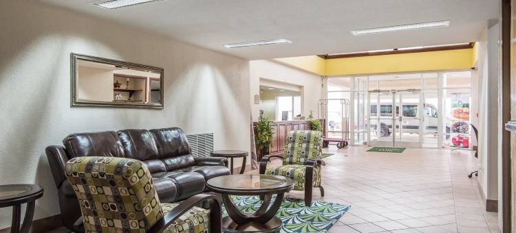 Quality Suites Kansas City International Airport图片