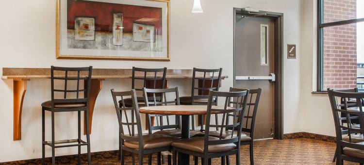 费尔格朗兹伊克诺套房酒店(Econo Lodge Inn & Suites Fairgrounds)图片