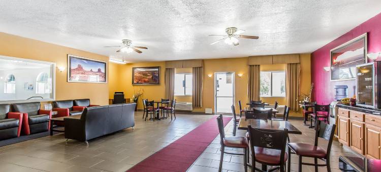 蒙蒂塞洛罗德威旅馆(Rodeway Inn & Suites)图片