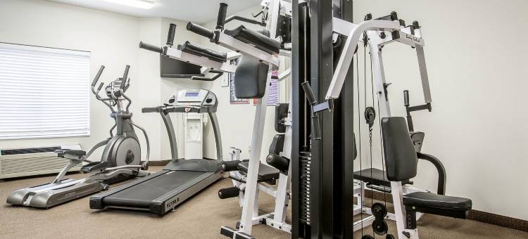 昆斯伯里-乔治湖舒眠套房酒店(Sleep Inn & Suites Queensbury - Lake George)图片