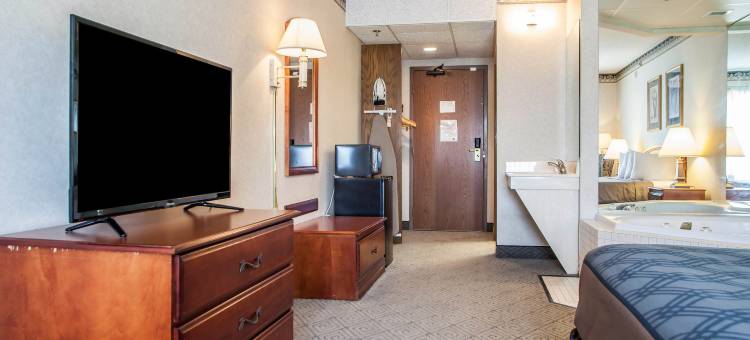 密尔沃基机场罗德威旅馆及套房(Rodeway Inn & Suites Milwaukee Airport)图片