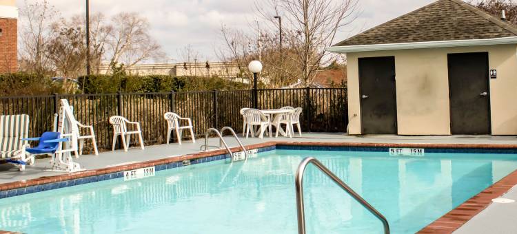 史密斯菲尔德 I-95 附近舒适酒店(Comfort Inn Smithfield Near I-95)图片