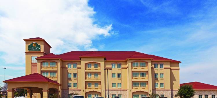 贝德福德DFW机场西拉昆塔温德姆套房酒店(La Quinta Inn & Suites by Wyndham DFW Airport West - Bedford)图片