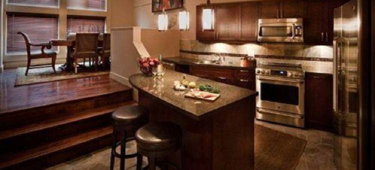 行政惠斯勒村山边旅馆酒店(Executive The Inn At Whistler Village & Mountain Side Hotel)图片