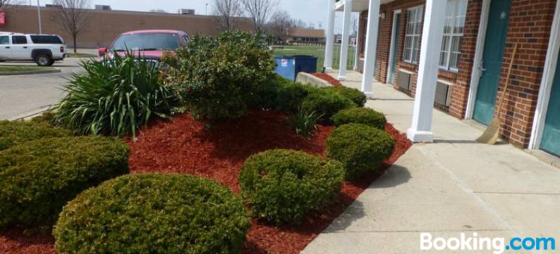 迪尔菲尔德汽车旅馆(Deerfield Inn)图片