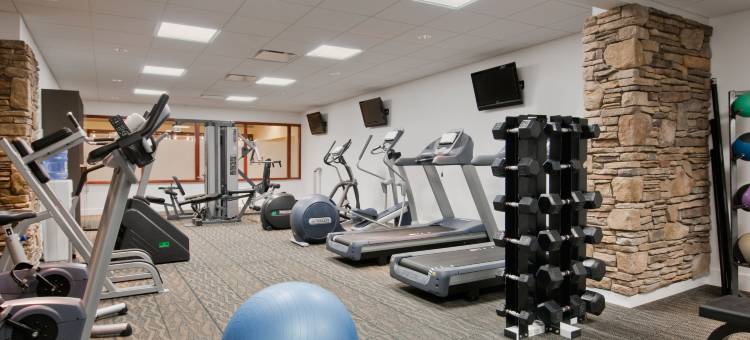 费尔蒙特贾斯珀帕克小屋(Fairmont Jasper Park Lodge)图片