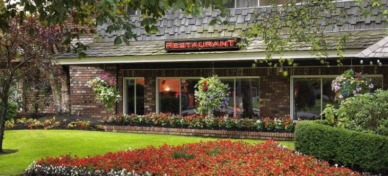 苏格兰皇家套房酒店(Royal Scot Hotel & Suites)图片