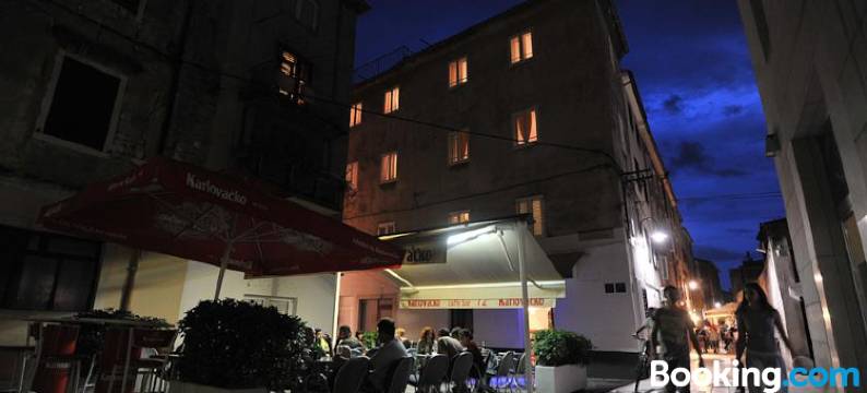 72号公寓酒店(Rooms & Apartments 72)图片