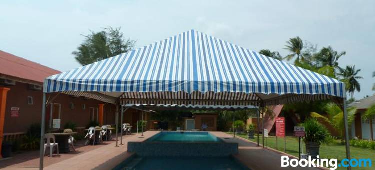 千巴卡海滩度假酒店(Cempaka Beach Resort)图片