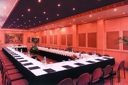 Golden Parkk HotelHotel Overview