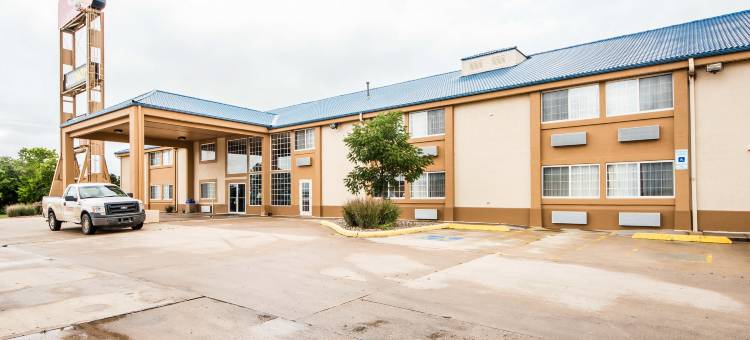 布莱克韦尔I-35温德姆呗盟酒店(Baymont by Wyndham Blackwell I-35)图片