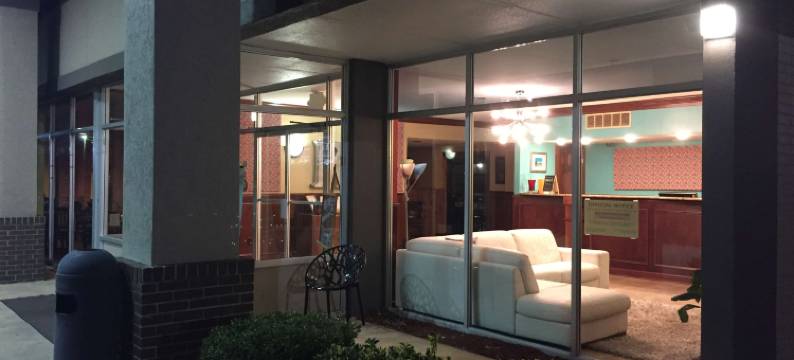 高山之家河石酒店(River Rock Hotel Mountain Home)图片