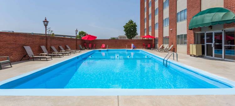 Ramada by Wyndham Milwaukee Do图片