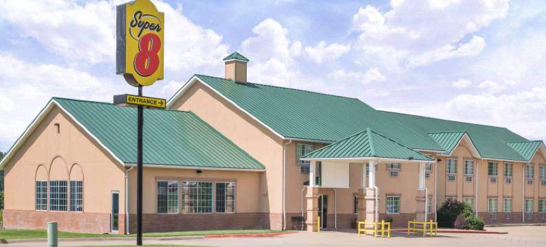 温菲尔德-奎尔里奇区温德姆速 8 酒店(Super 8 by Wyndham Winfield/Quail Ridge Area)图片