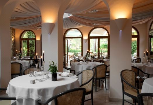 Augustus Hotel & Resort Hotel Overview